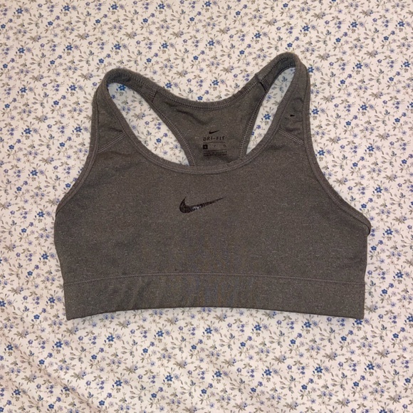 Bundle (3) Nike Sports Bras - Picture 4 of 7